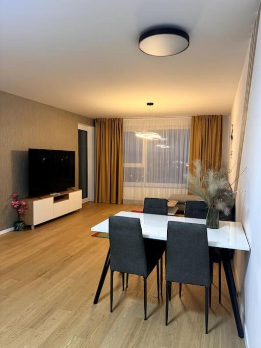 Appartamento Danubius 1805 Bratislava Esterno foto